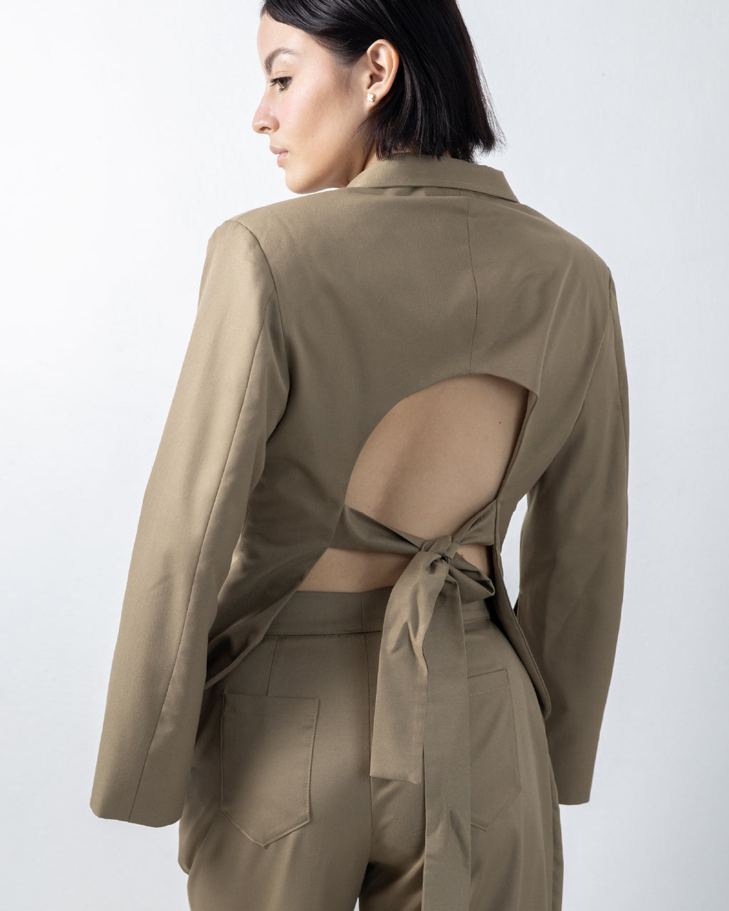 BLAZER BOW